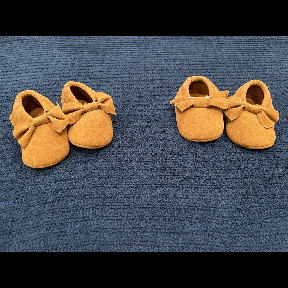 Romirus 3-6 month moccasins (twin set)